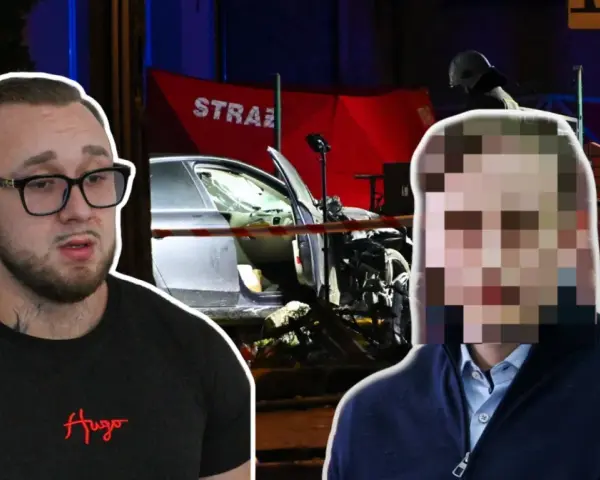 Mężczyzna w okularach i z tatuażami na szyi obok zniszczonego auta i strażaków. Scena sugeruje wypadek, za który można dostać dożywocie.