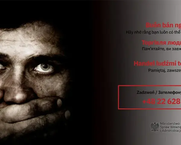 Twarz z zakrytymi ustami. Handel ludźmi to przestępstwo. Zadzwoń +48 22 628 01 20.
