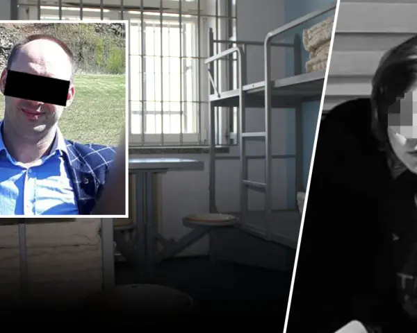 Mężczyzna w kratkę i dziecko w czarnej koszulce. W tle cela więzienna z łóżkiem piętrowym i kratami.