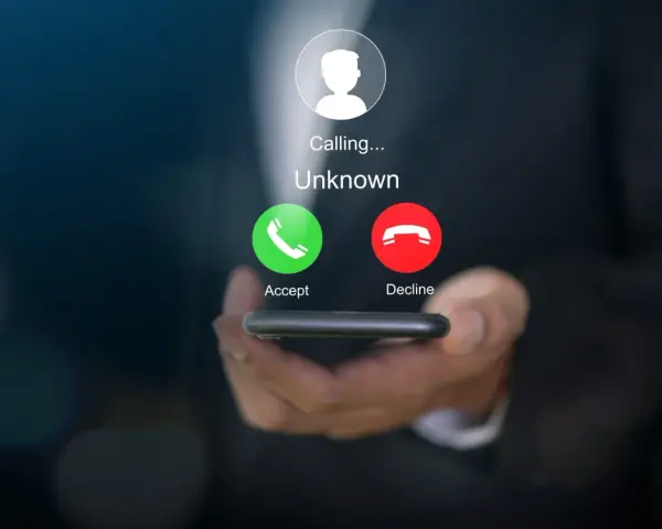 Telefon pokazuje nieznany numer. Czy to z jakiego numeru dzwonią więźniowie?